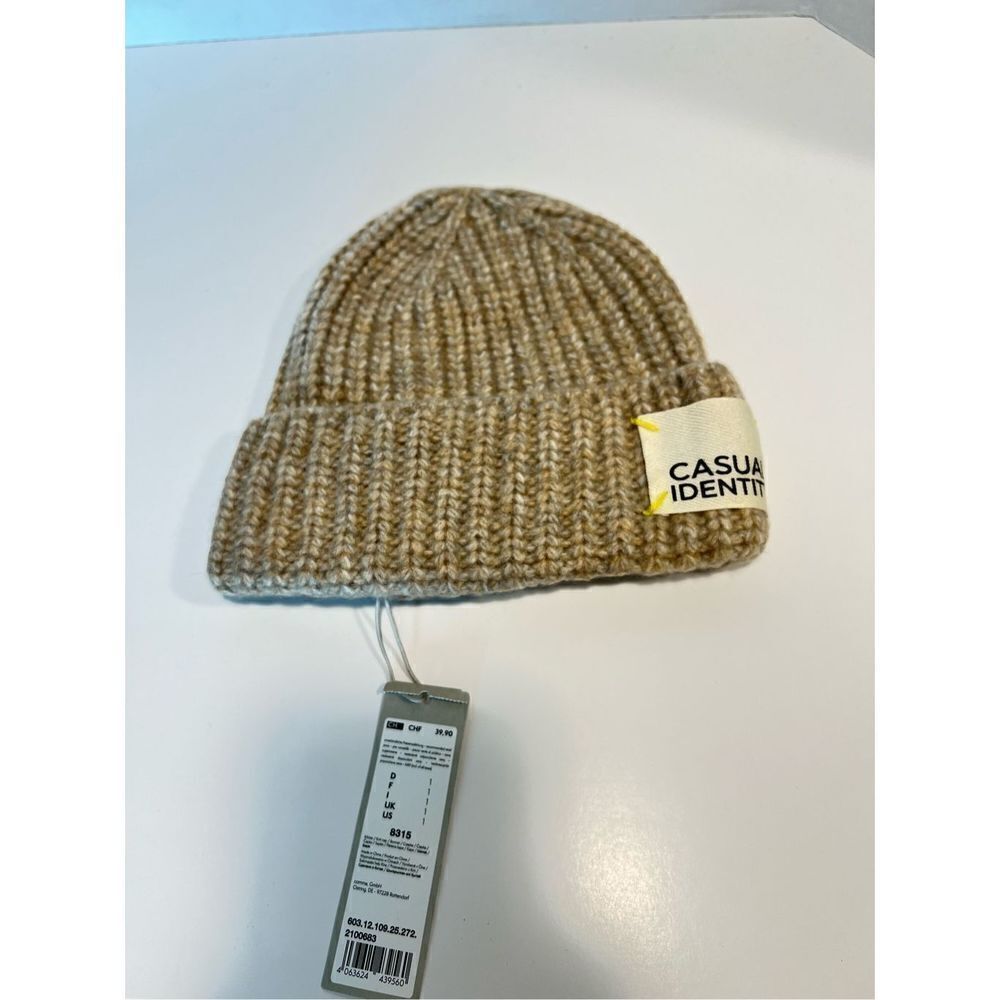NWT Comma Casual Identity Beanie Hat Knitted Tan
